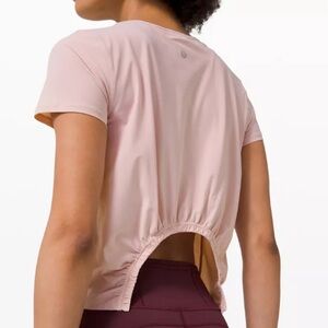 Lululemon Sunday Sprint SS shirt, size 6